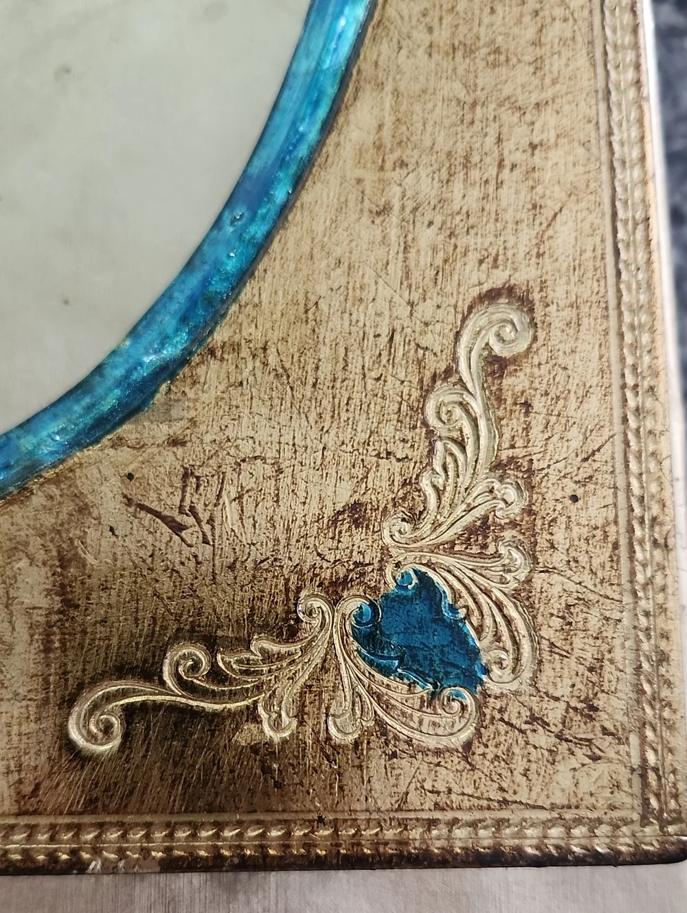 Vtg Ornate Wooden Gold and Teal Oval Picture Frame